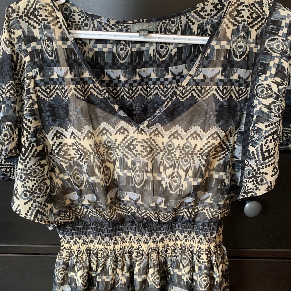 Dress - Picture 2 of 5